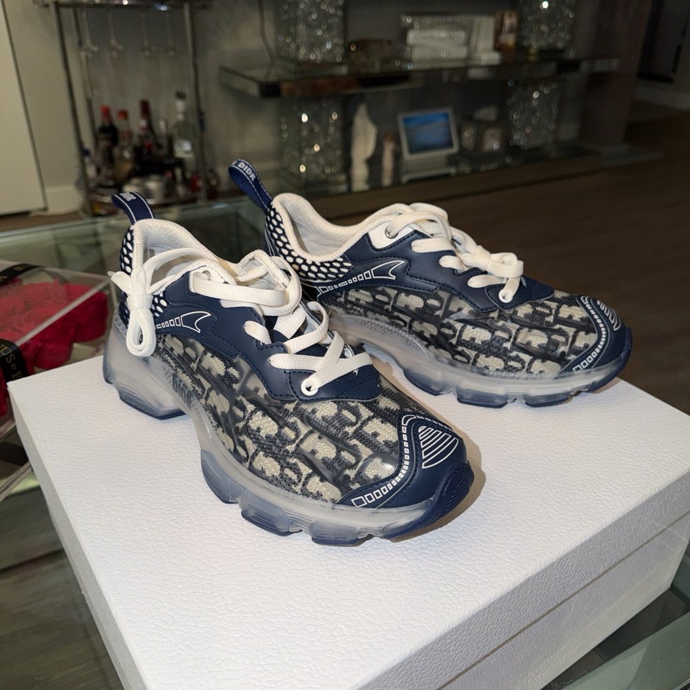 Dior Vibe Sneaker